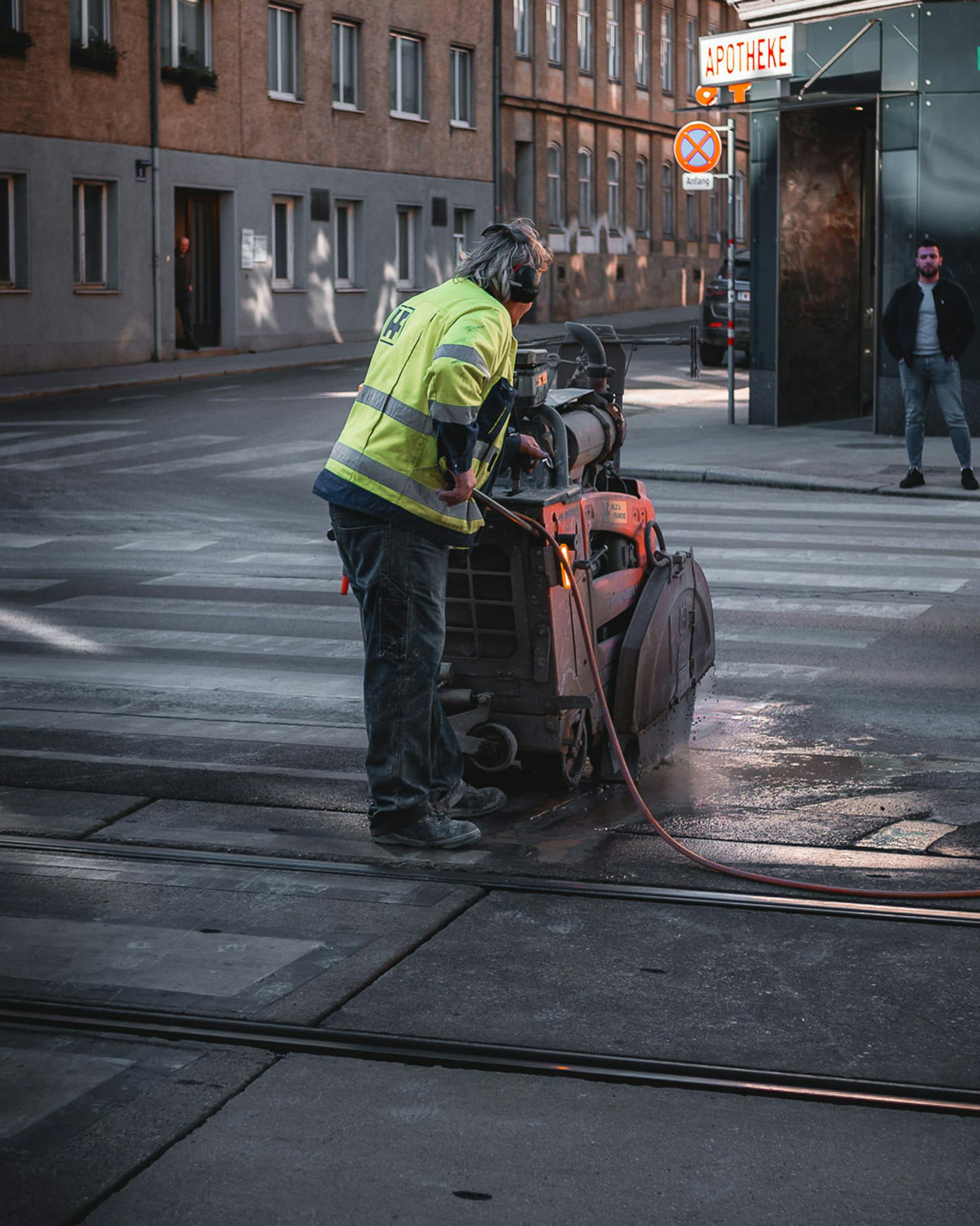 Ihr Weg zu Sauberkeit: Der Ablaufplan — Schulreinigung in Frankfurt 65929